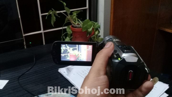 Full HD Video Camara, Canon R106e
